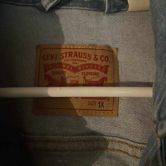 New without tags Levi Jean jacket - Picture 2 of 6